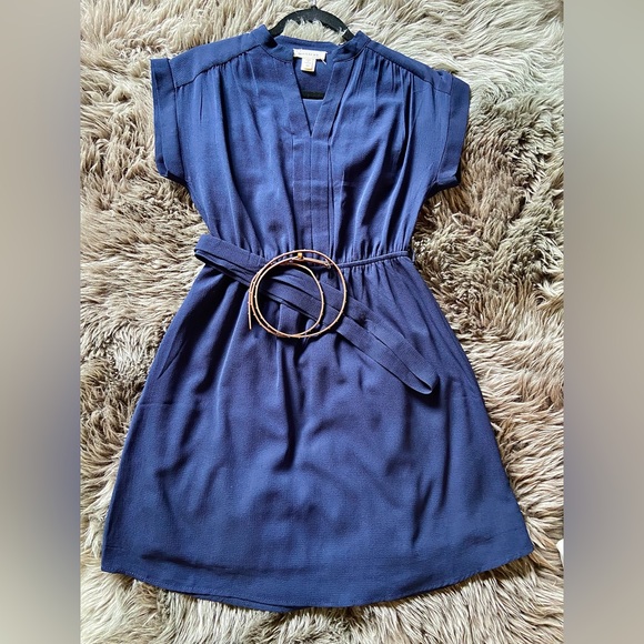 Dress - Picture 1 of 4